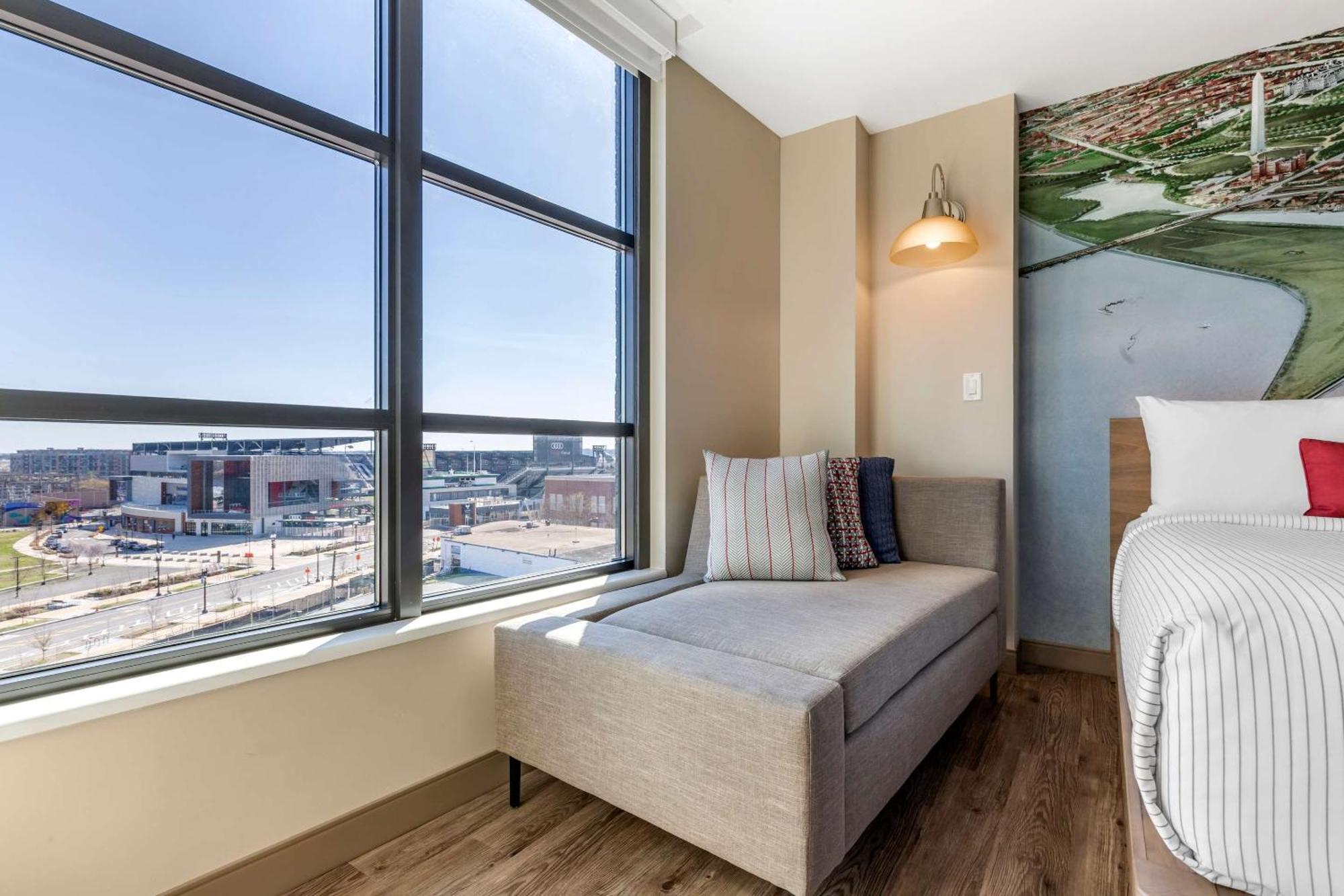 Cambria Dc Navy Yard Riverfront Hotel